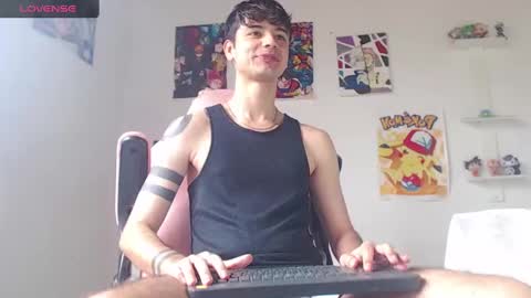 Snapshot of kendall_ros chatting on 02/06/25, 03:31 kendall ross online show from 02/06/25, 03:31