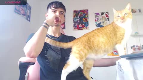 Snapshot of kendall_ros chatting on 02/18/25, 03:43 kendall ross online show from 02/18/25, 03:43