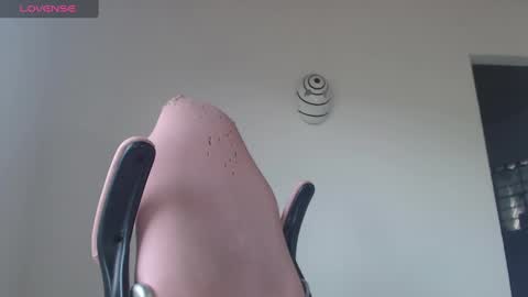 Snapshot of kendall_ros chatting on 09/11/25, 02:50 kendall ross online show from 09/11/25, 02:50