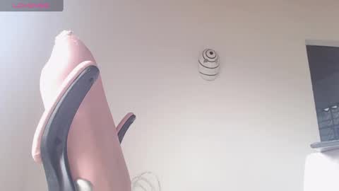 Snapshot of kendall_ros chatting on 09/28/25, 02:55 kendall ross online show from 09/28/25, 02:55