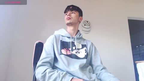 Snapshot of kendall_ros chatting on 10/09/25, 02:59 kendall ross online show from 10/09/25, 02:59