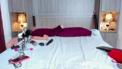 Kendal online show from 12/24/24, 03:37