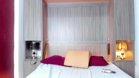 Kendal online show from 01/14/25, 02:53