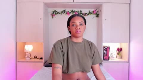 Kendal online show from 10/14/25, 04:13