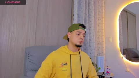 kendel_dimitri online show from 11/05/25, 04:56