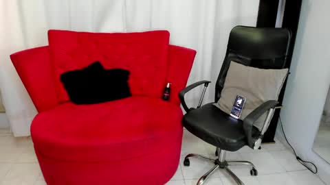 Kendra Hot online show from 06/09/26, 10:21