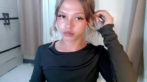kendra_lunaxx online show from 07/13/26, 09:34