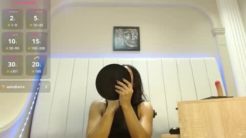 kendra_lux1 online show from 02/01/26, 01:09