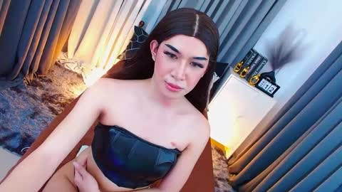 Kendra online show from 02/12/25, 08:38