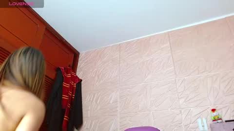 KENDRAPOTTER online show from 11/11/25, 03:45