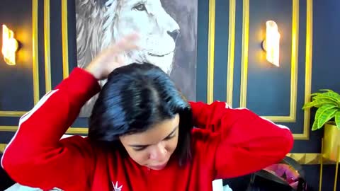 Kenia  online show from 03/07/25, 12:12