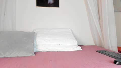 Snapshot of keniamontez chatting on 02/28/25, 04:21 Kenia online show from 02/28/25, 04:21