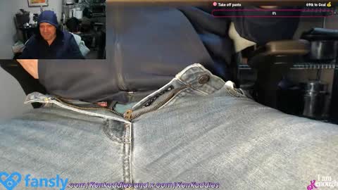 Ken Kuddles online show from 01/12/25, 03:17