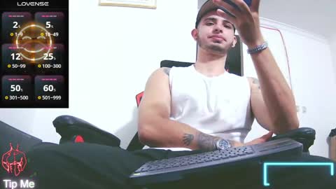 Snapshot of kenn_blake1 chatting on 06/04/26, 04:46 blake online show from 06/04/26, 04:46
