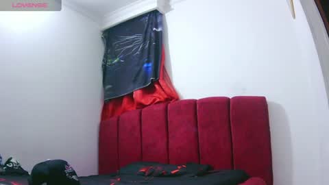 Snapshot of kenn_blake1 chatting on 07/08/26, 02:05 blake online show from 07/08/26, 02:05