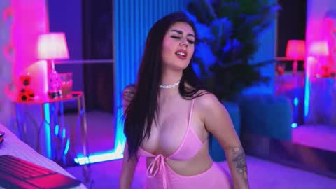 Kendra online show from 12/20/25, 02:46