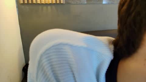 Snapshot of kenny_hank chatting on 05/15/26, 04:19 kenny_hank online show from 05/15/26, 04:19