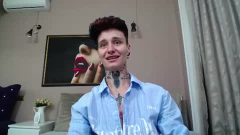 Snapshot of kennyvibe chatting on 06/17/26, 11:34 kennyvibe online show from 06/17/26, 11:34