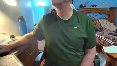 Snapshot of kent_ham chatting on 10/10/25, 10:31 kent_ham online show from 10/10/25, 10:31