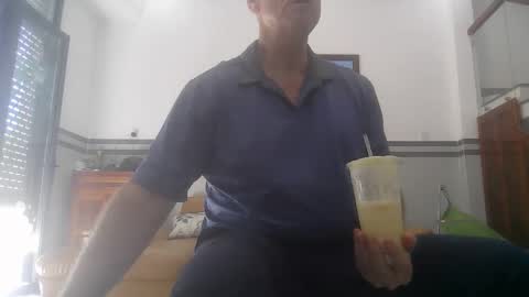 Snapshot of kent_ham chatting on 12/18/25, 04:18 kent_ham online show from 12/18/25, 04:18