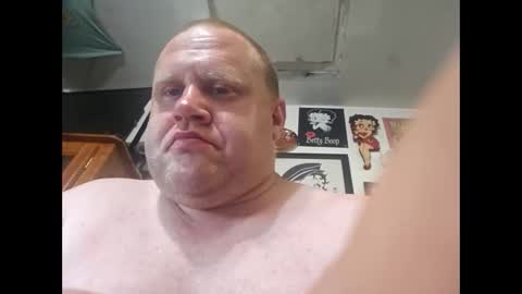 Snapshot of kentbrooks chatting on 06/03/26, 06:24 looking 4 free c2c online show from 06/03/26, 06:24