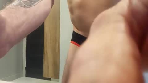 kenw34 online show from 12/15/24, 03:53