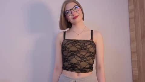 Lisa online show from 03/02/26, 06:15