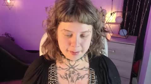 Kenzie online show from 10/29/25, 04:37