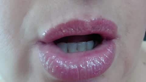 K E R L Y online show from 01/10/25, 05:56