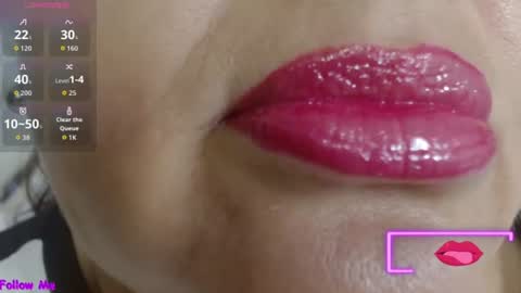 Snapshot of kerly_doll chatting on 06/13/26, 08:45 K E R L Y online show from 06/13/26, 08:45