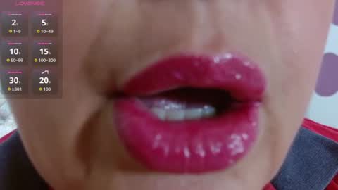 Snapshot of kerly_doll chatting on 06/30/26, 03:35 K E R L Y online show from 06/30/26, 03:35