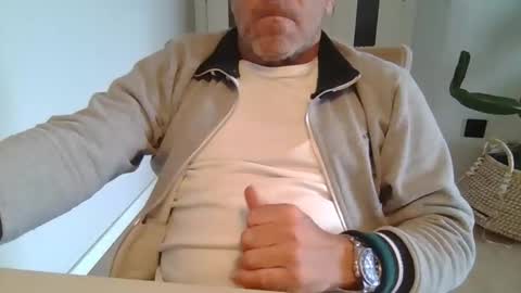 Anton online show from 04/19/26, 04:28