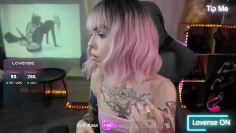 Snapshot of kerry_kirk chatting on 11/21/25, 09:46 Kerry online show from 11/21/25, 09:46