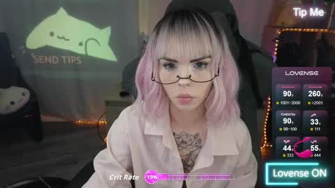 Snapshot of kerry_kirk chatting on 11/27/25, 08:44 Kerry online show from 11/27/25, 08:44