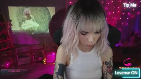 Snapshot of kerry_kirk chatting on 02/10/26, 12:04 Kerry online show from 02/10/26, 12:04