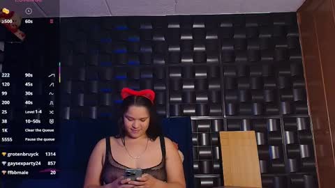 Snapshot of kesha_rosse_ chatting on 11/10/25, 05:28 KESHA online show from 11/10/25, 05:28