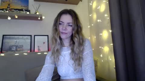 Snapshot of kessiecage chatting on 12/21/24, 03:14 kessiecage online show from 12/21/24, 03:14