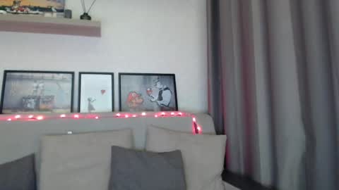 Snapshot of kessiecage chatting on 02/27/25, 06:53 kessiecage online show from 02/27/25, 06:53