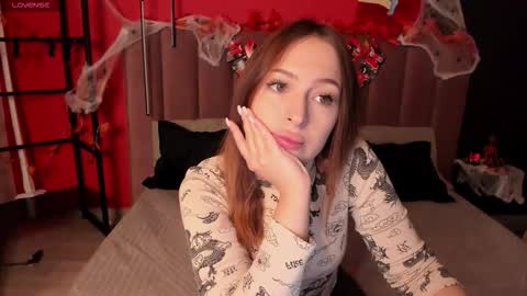 KatrinaKetrin online show from 10/19/25, 01:28