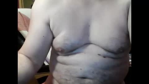 Snapshot of kevin803908 chatting on 10/10/25, 08:19 kevin803908 online show from 10/10/25, 08:19