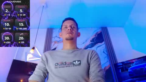 Snapshot of kevin__max_ chatting on 06/10/26, 03:07 Kev online show from 06/10/26, 03:07