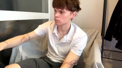 Snapshot of kevin_bucks chatting on 02/05/26, 12:10 Kevin online show from 02/05/26, 12:10