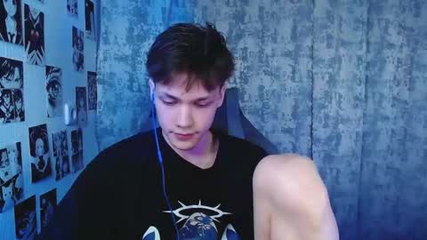 Kevin online show from 11/21/25, 04:44