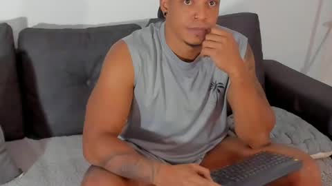 Snapshot of kevin_lance chatting on 05/11/26, 07:03 Kevin Lance online show from 05/11/26, 07:03