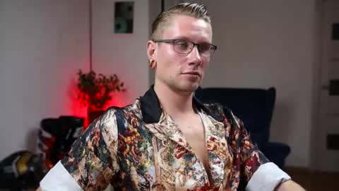 Kev online show from 10/13/25, 01:33