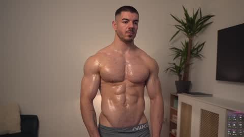 Snapshot of kevinandresxx chatting on 12/18/24, 12:18 Kevin online show from 12/18/24, 12:18