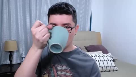 Kevin online show from 05/06/26, 10:04