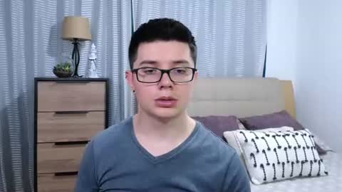 Snapshot of kevinhunts chatting on 06/19/26, 10:13 Kevin online show from 06/19/26, 10:13