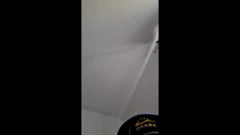 kevinj6969 online show from 12/04/25, 08:28