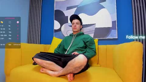 Snapshot of kevinn_blue chatting on 10/02/25, 11:45 Sexy Hot Kevin online show from 10/02/25, 11:45